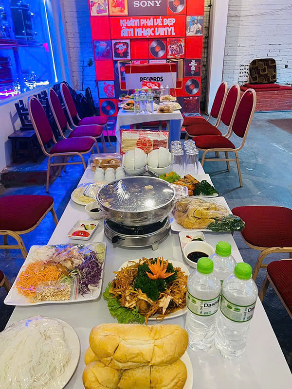 Đặt Cỗ tân gia ở Ngọc Thụy