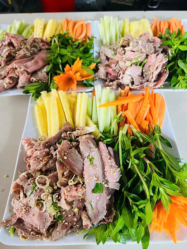 Đặt Cỗ tất niên ở Long Biên