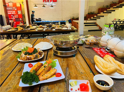 Ảnh Đặt Cỗ tân gia ở Gia Thụy